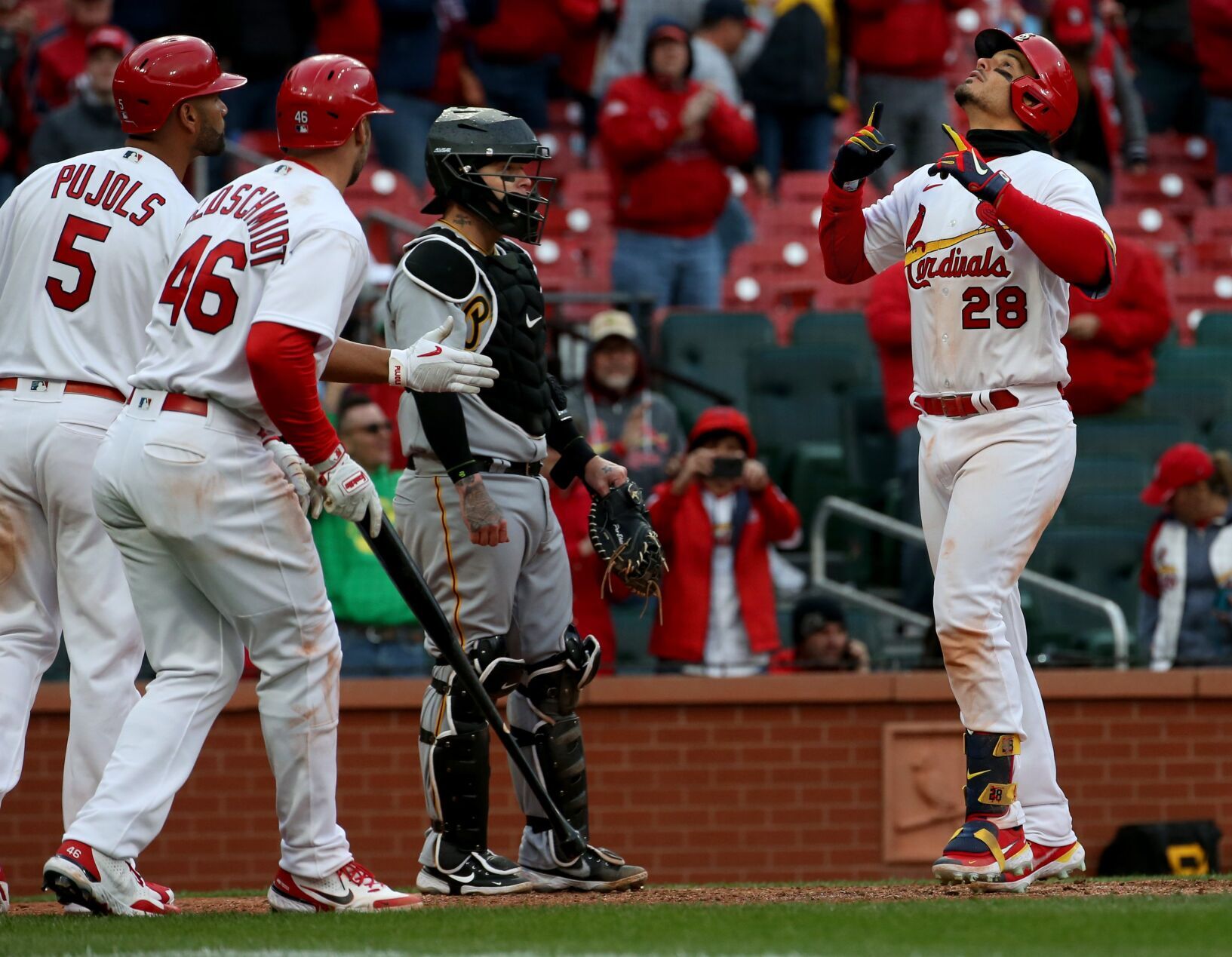 St. Louis Cardinals pound the Pittsburgh Pirates 9-0 in home opener